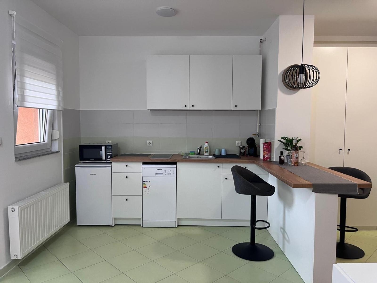 Studio Apartman - Sweet&Little Vrbovec Extérieur photo