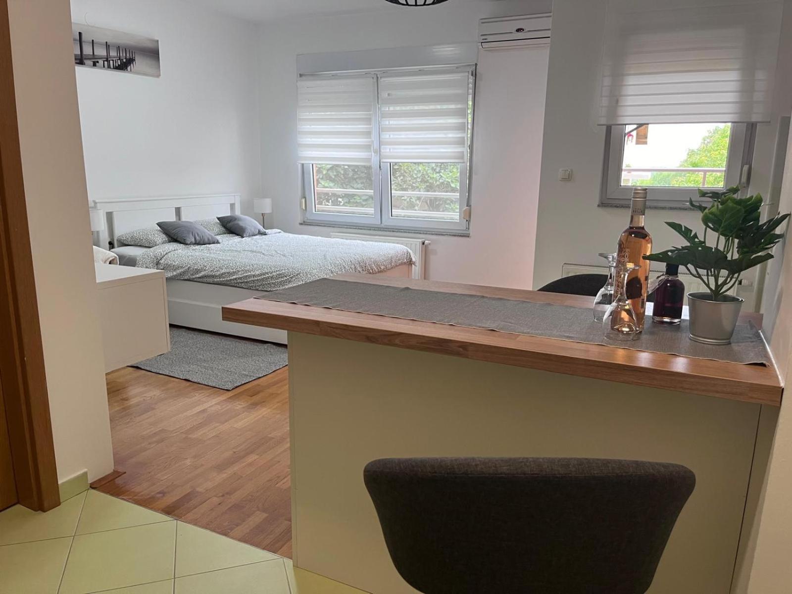 Studio Apartman - Sweet&Little Vrbovec Extérieur photo